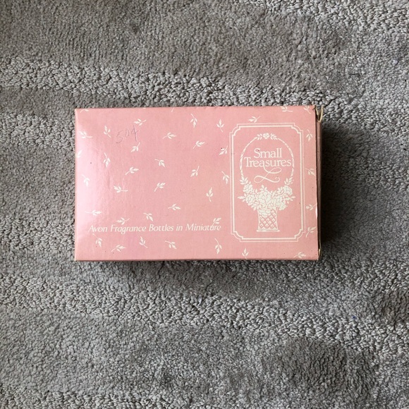 Vintage Avon Small Treasures miniature set - Picture 2 of 6